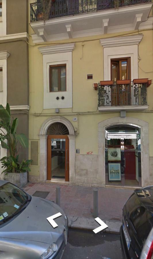 Melo Accommodations Apartment Abbrescia Bari Luaran gambar