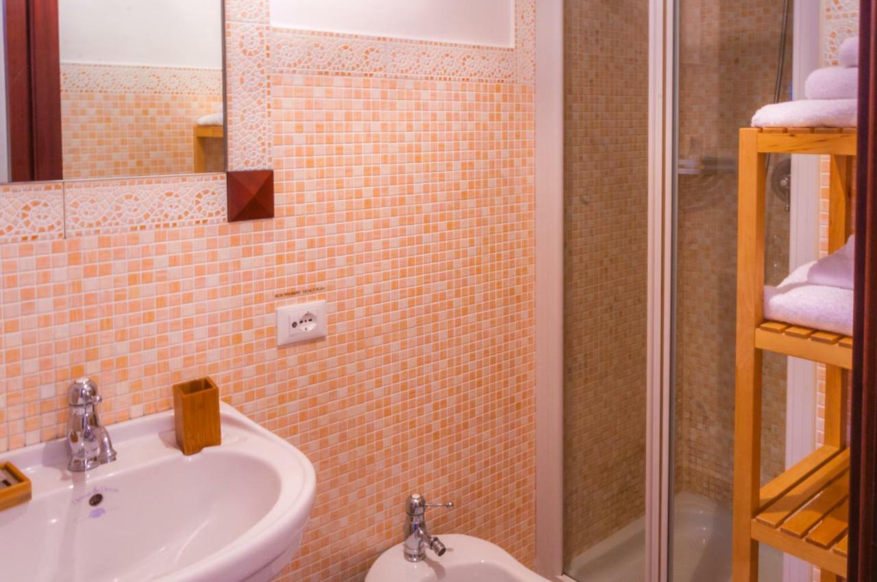 Melo Accommodations Apartment Abbrescia Bari Luaran gambar